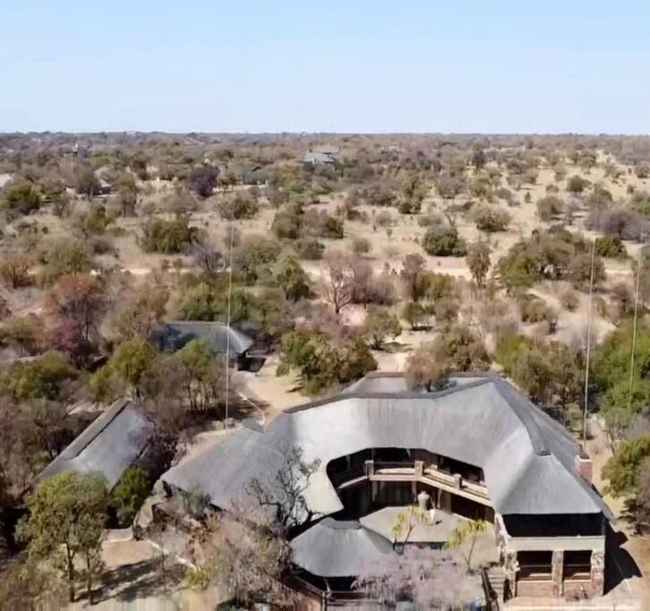 Lodge on Watering Hole , Zebula