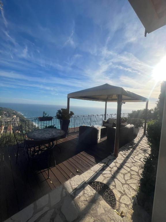 magnifique bastide vue mer proche monaco