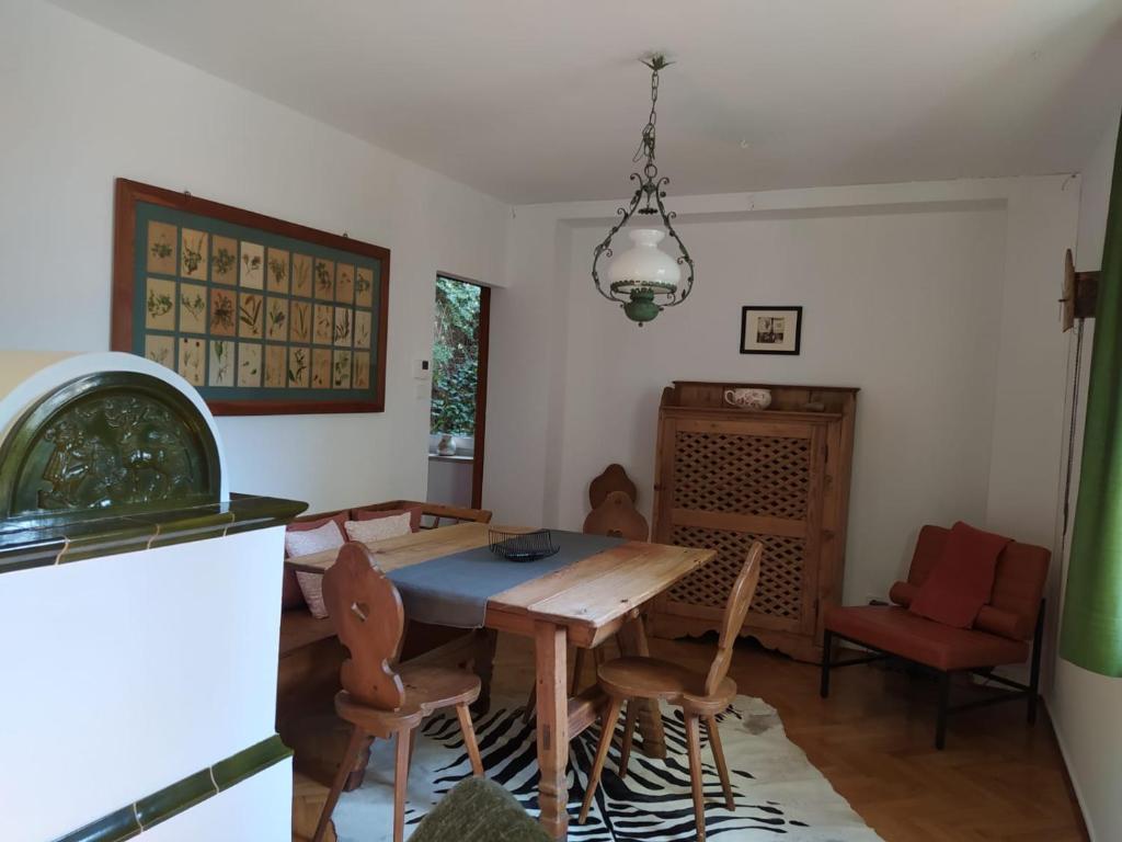 TORRE GARDEN HOME - casa singola nella città di Bolzano con giardino privato