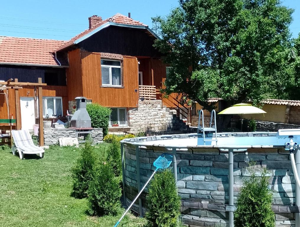 Вила Нина