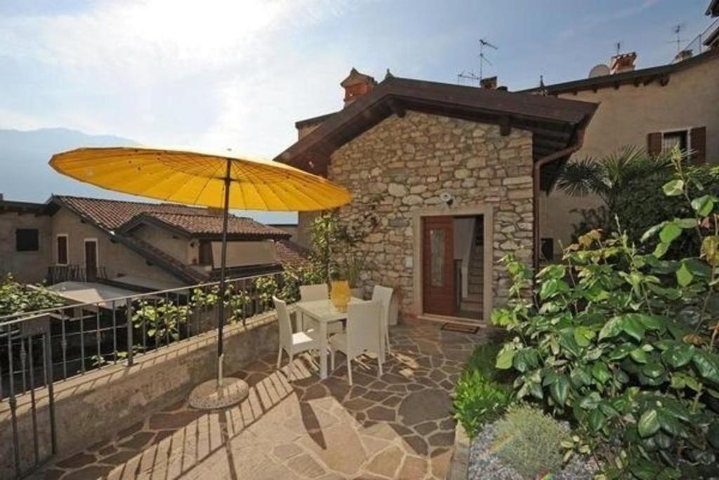Wunderschönes Ferienhaus in Limone Sul Garda mit Privatem Parkplatz und Neben dem Strand
