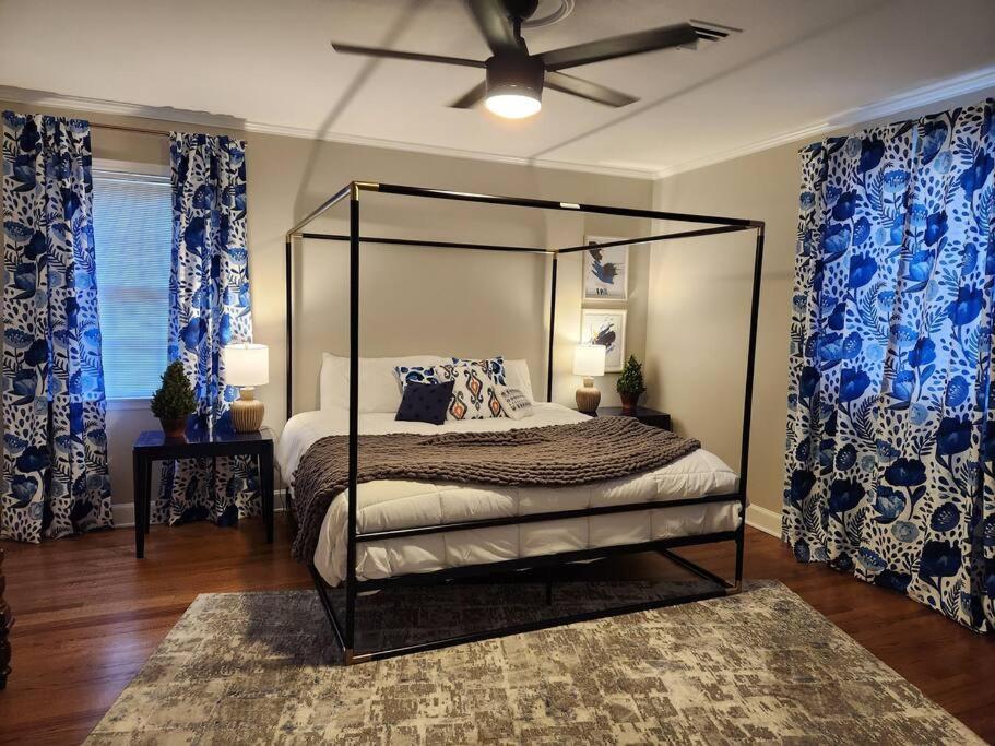 Nestled Latham Park-4BR Home