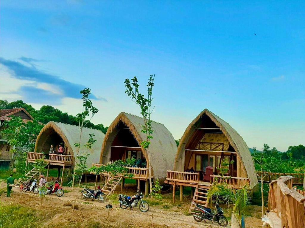 Rice straw Green lodge- resort