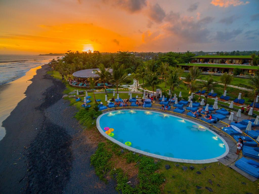 Hotel Komune and Beach Club Bali