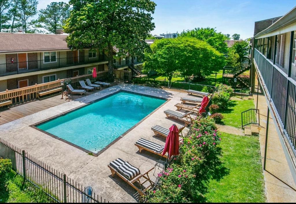 1 BR Loft Medical District Fondren